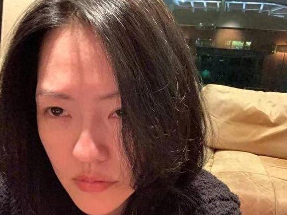 因被扒婆婆去越南旅行姐姐罕见发声!爱游戏app小S压力大提前复工原(图2)